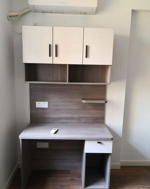 看她家新房,终于添置家具,全屋定制的柜子颜值很高,看着都羡慕