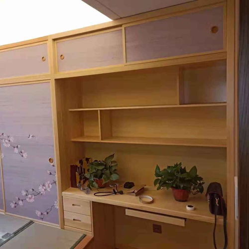 定制您的专属书桌与书柜 选择材质与尺寸，打造理想工作学习空间