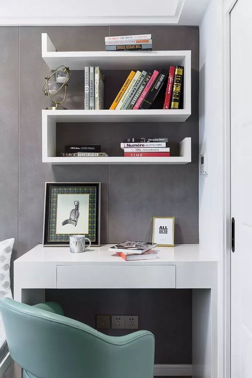 70㎡现代小二房 定制书桌，演绎浪漫精致的舒适生活